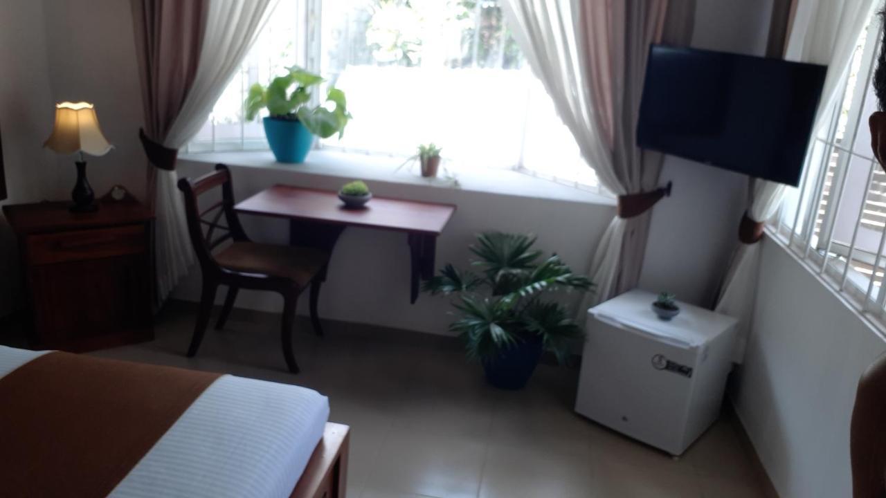 Jal,Min Homestay Kandy Buitenkant foto